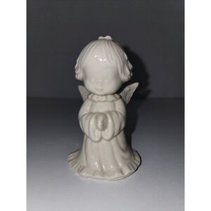 Vintage Ceramic Praying Angel Figure 3.5"‎